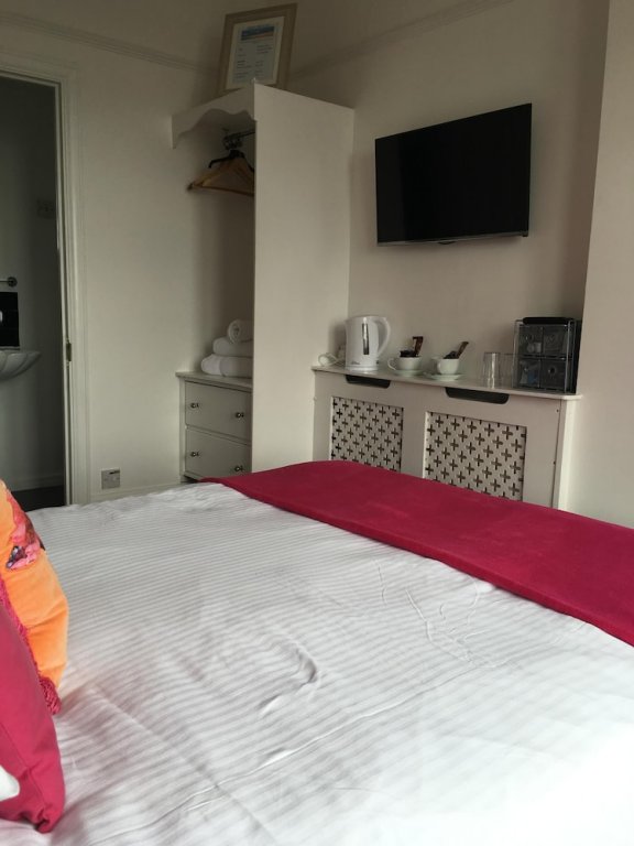 Фото Waverley Guest House