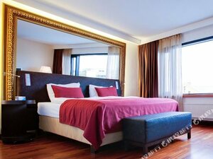 Гостиница Radisson Blu Marina Palace Hotel, Turku