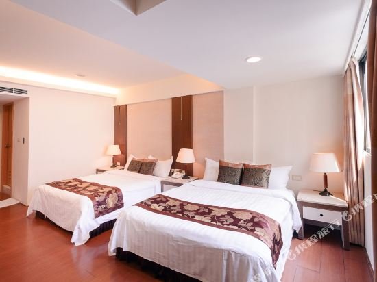 Фото Waugh Den Hotel