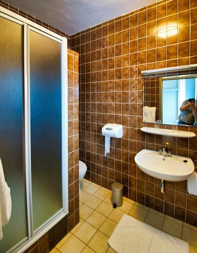 Внешний вид отеля Hotel de Golf в Бредене, фото 2