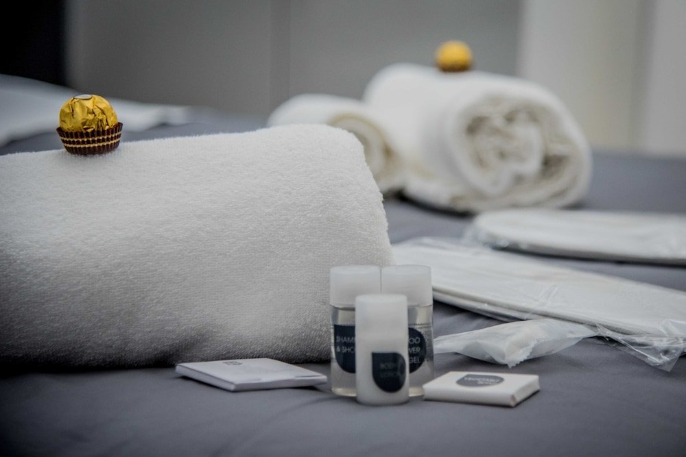 Фото Inside Roma Rooms