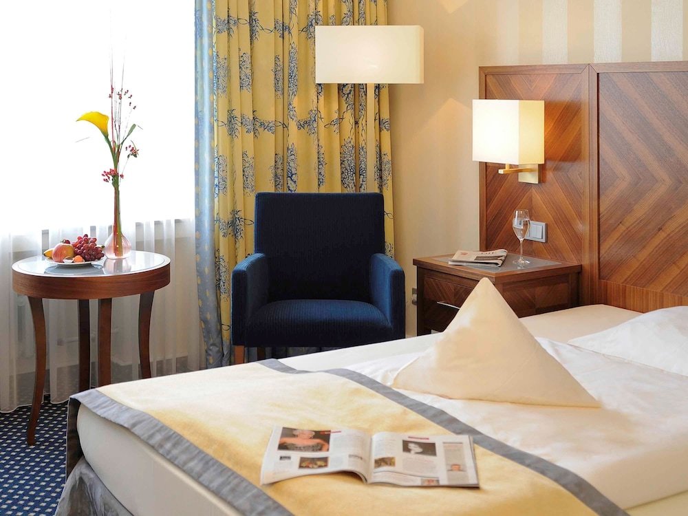 Фото Mercure Parkhotel Krefelder Hof