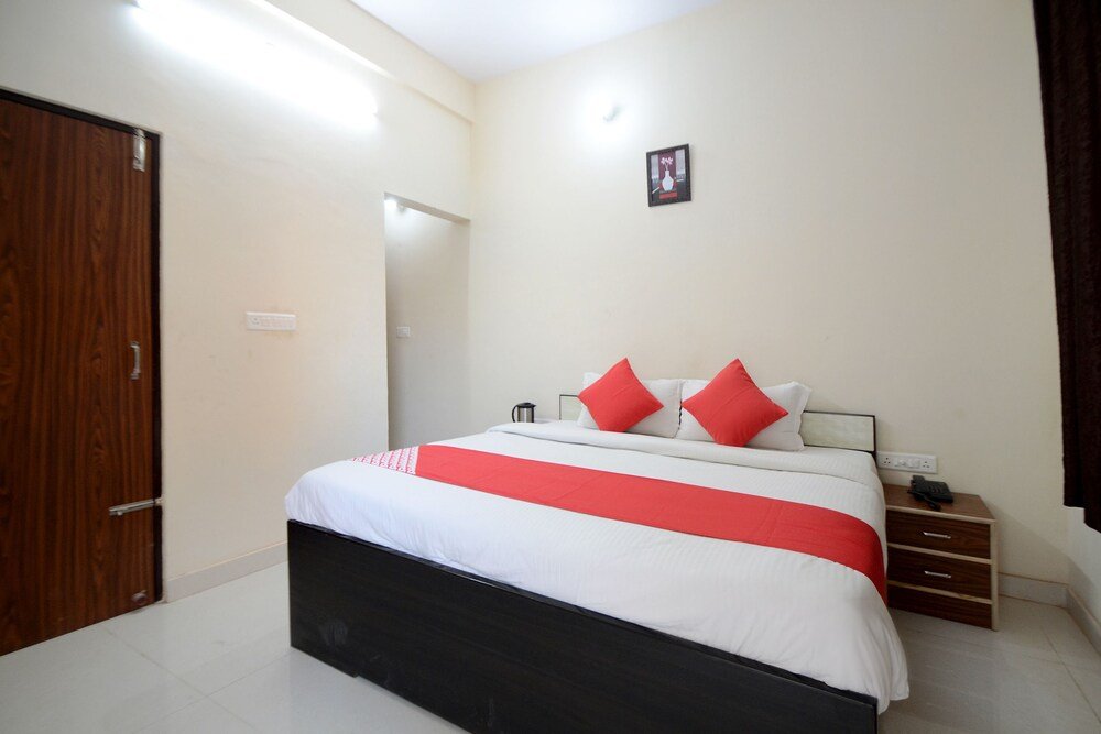Фото Oyo 19970 Hotel Pink View