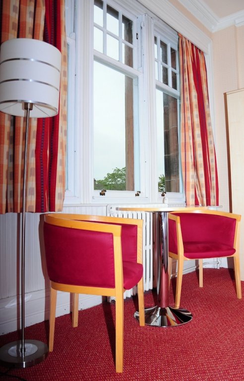 Фото The Station Hotel