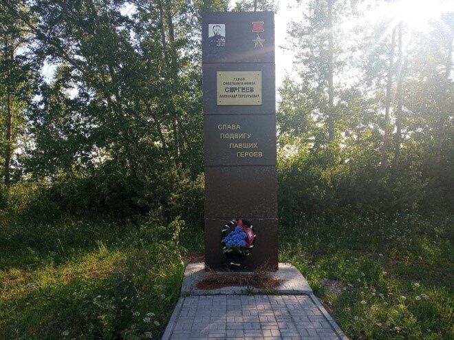 Памятник, мемориал Стела Великой Отечественной войны, Республика Татарстан, фото