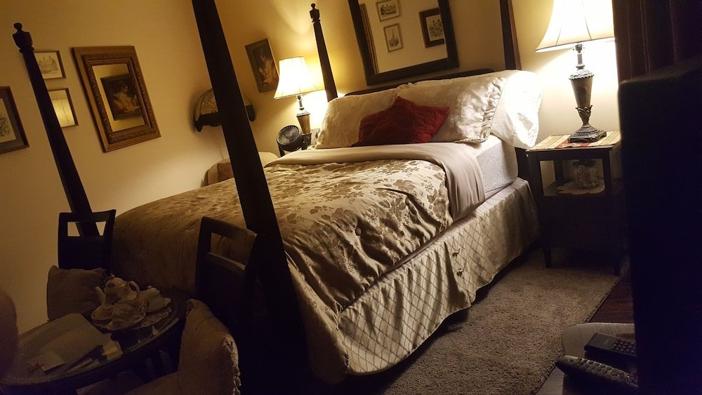 Фото By the Sea BnB Sidney Bc