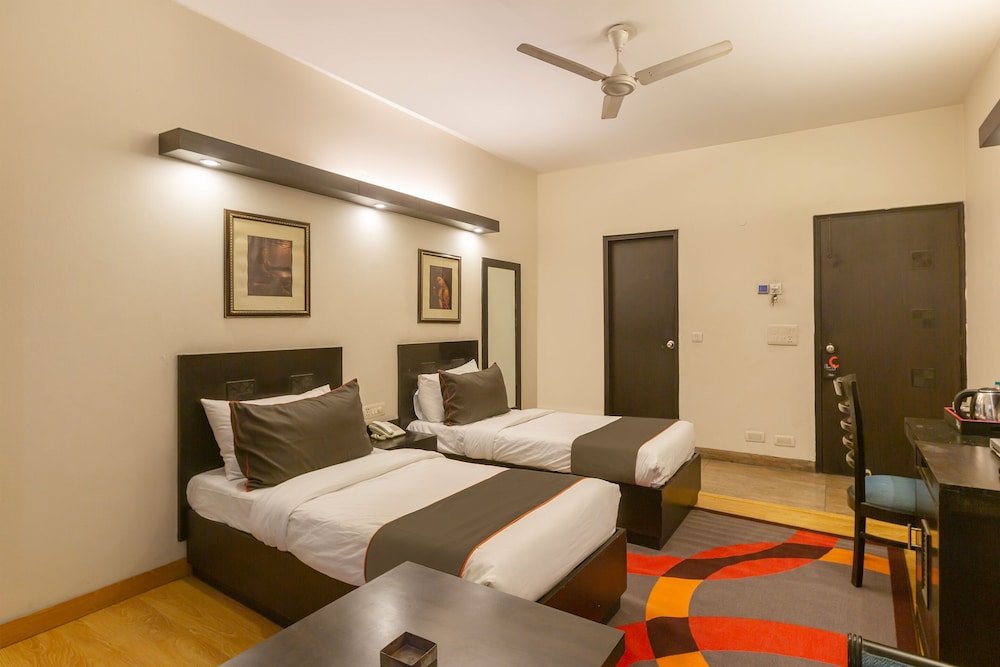 Фото Edition O 30065 Regale Inn