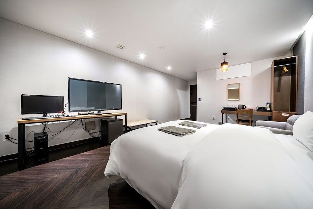 Фото Suwon Grace Hotel