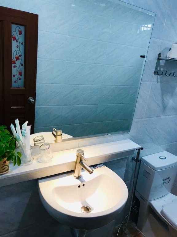 Фото Quan Quan Hotel