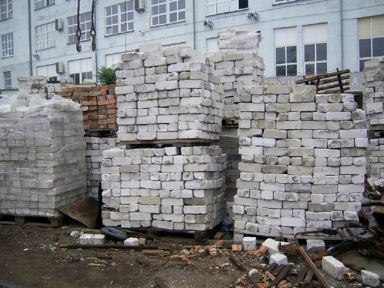 Где взять бу кирпич