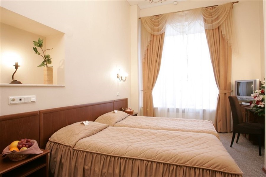 Фото отеля 1