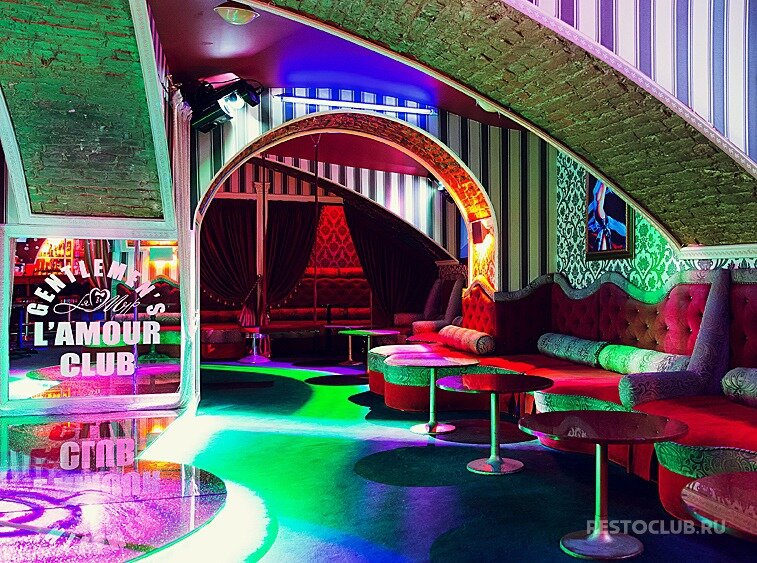 Strip club L'amour, Moscow, photo