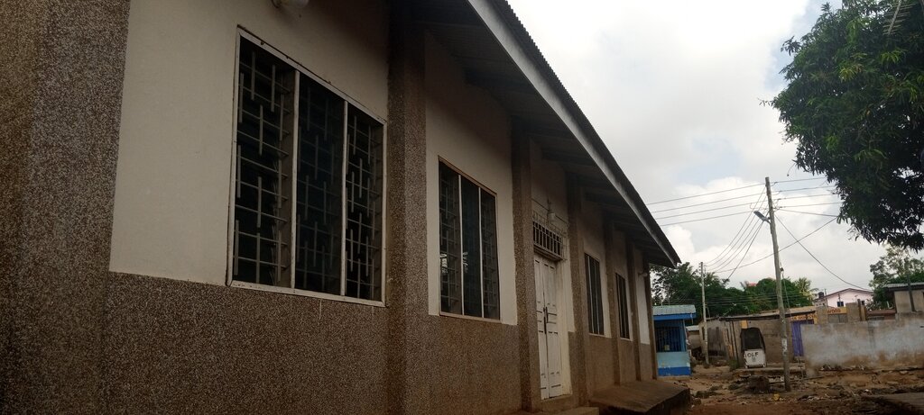 Protestant church Old Pentecost Church Russia, Accra, photo