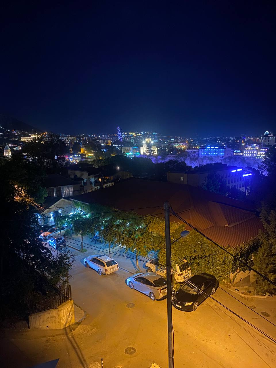 Фото Metekhi Line