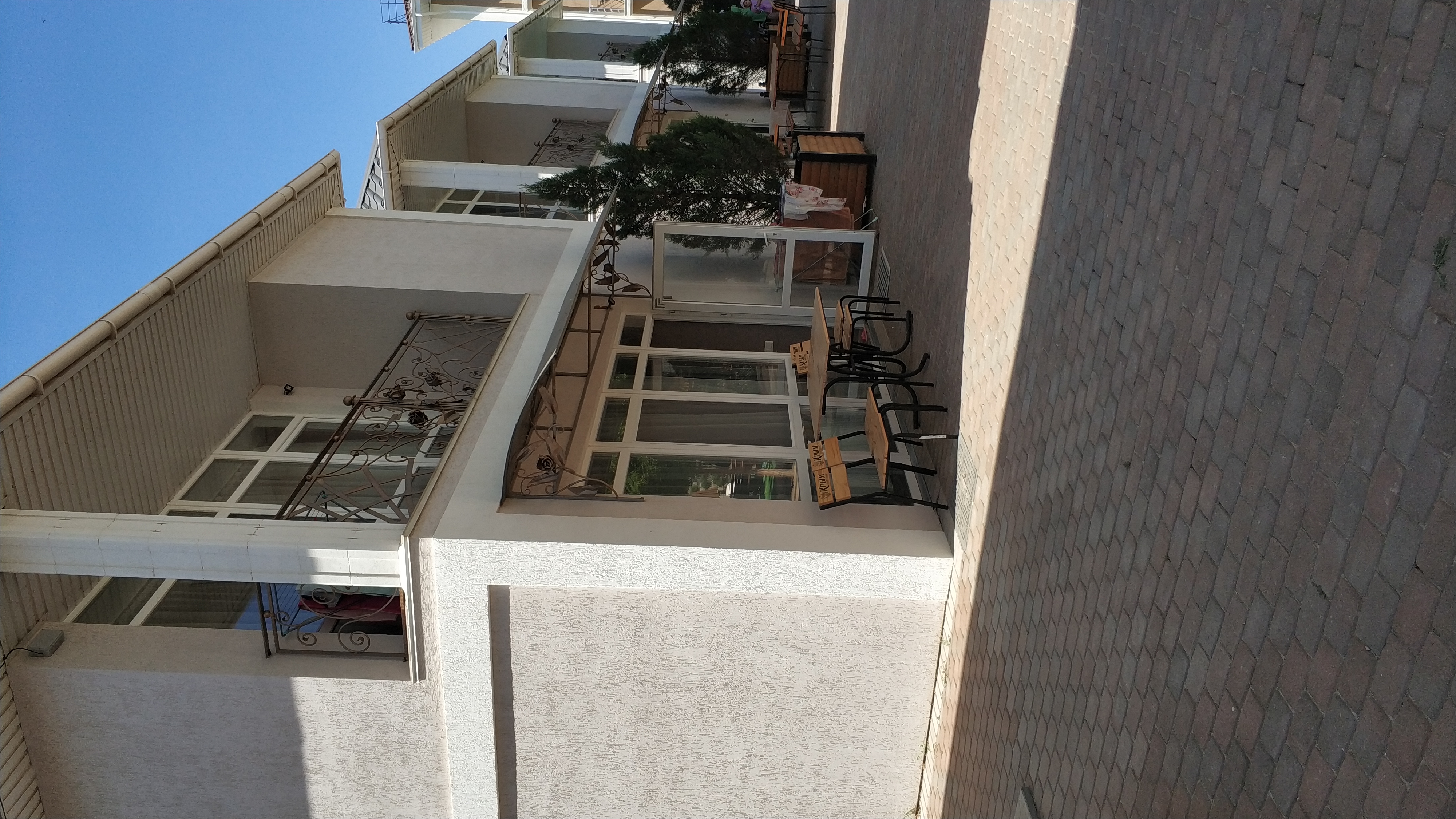 Фото Лазурный