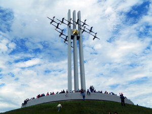 Журавли (Саратов, парк Победы), памятник, мемориал в Саратове