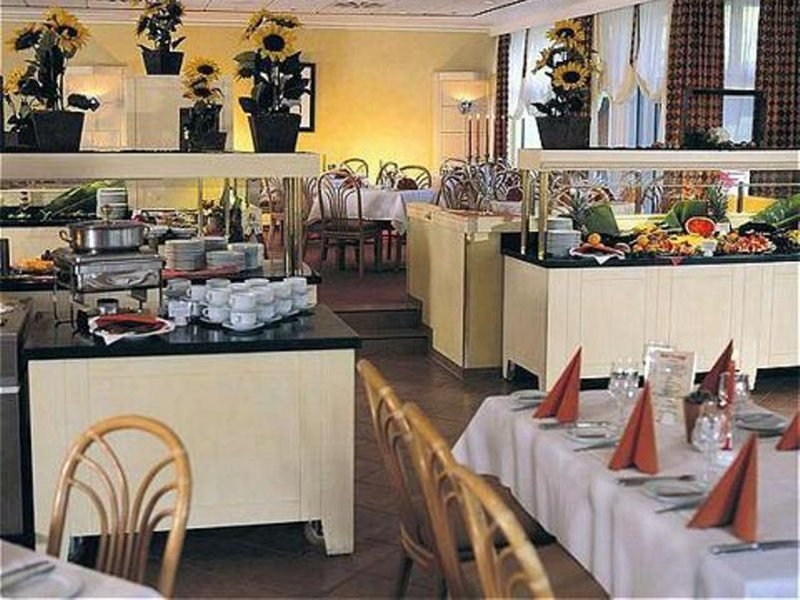 Фото Radisson Blu Hotel, Dortmund