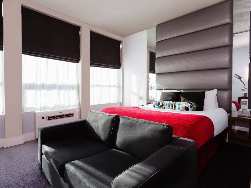 Фото Sandman Signature Newcastle Hotel