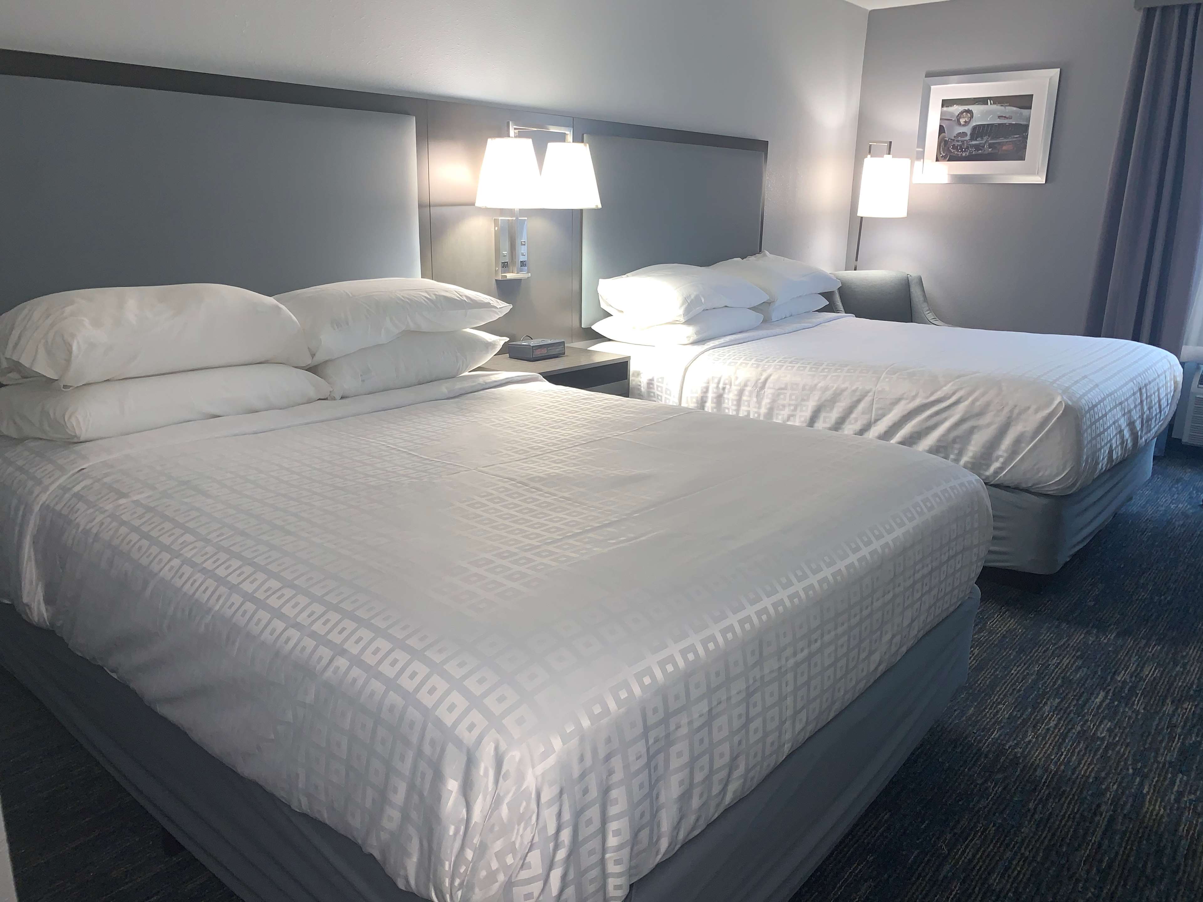 Фото Carlisle Hotel