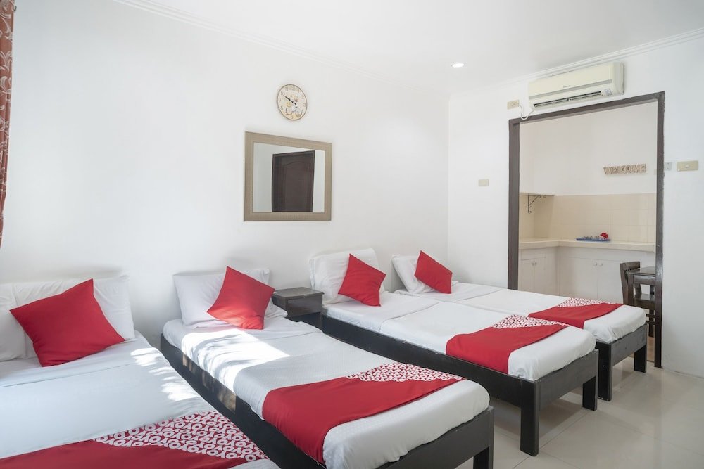 Фото Oyo 557 Samantha's Apartelle