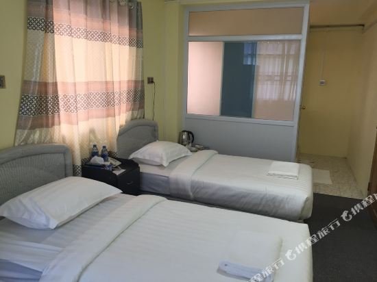 Фото 121 Hotel Yangon