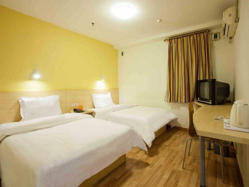 Гостиница 7Days Inn Zhengzhou Beihuan Suoling Road в Чжэнчжоу