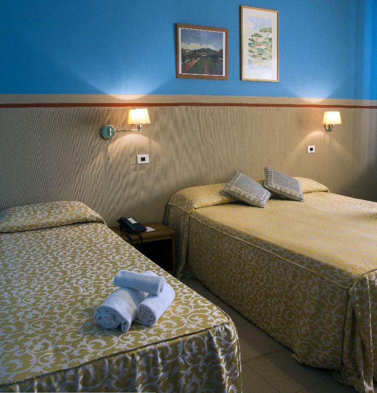 Фото Hotel Plaza