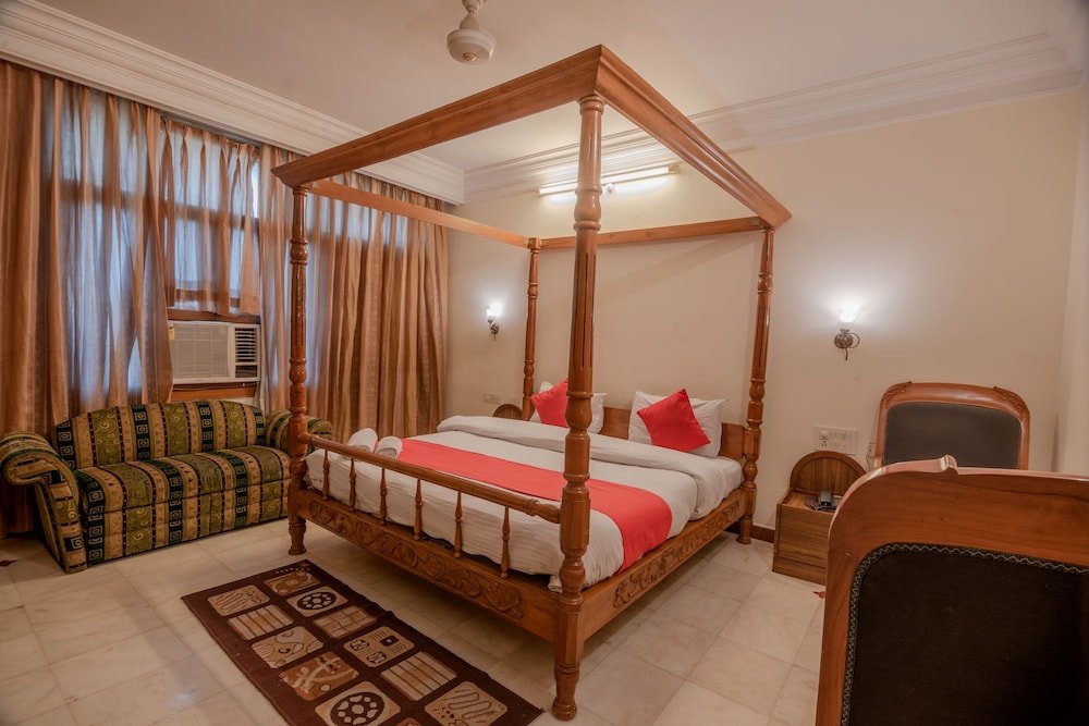 Фото Hotel Aashish