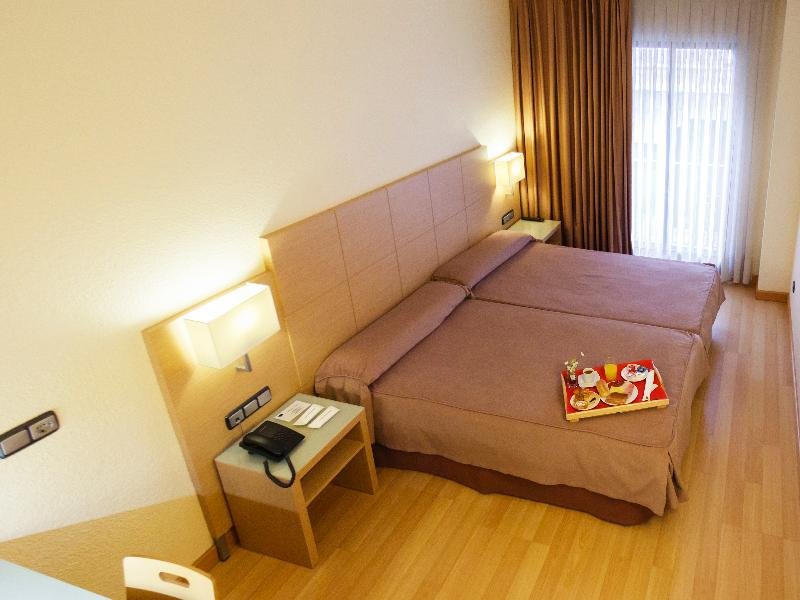 Фото Hotel Condes de Haro