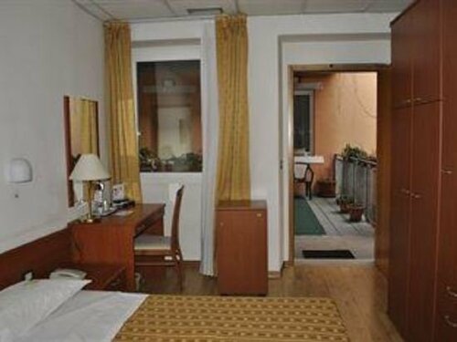 Гостиница Albergo Al Viale в Триесте