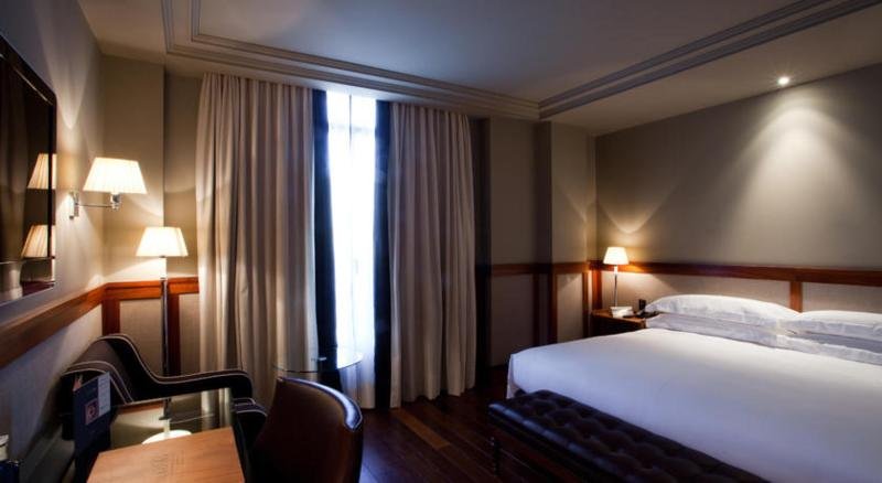 Фото Hotel 1898