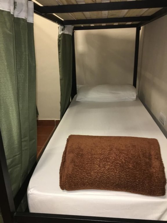 Фото Ambay Suites & Dorms