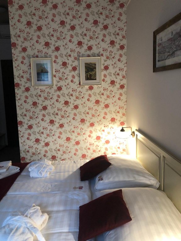 Фото Bazilika alatt Panzió