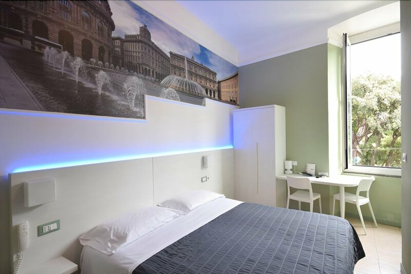 Гостиница Hotel Fiume в Генуе