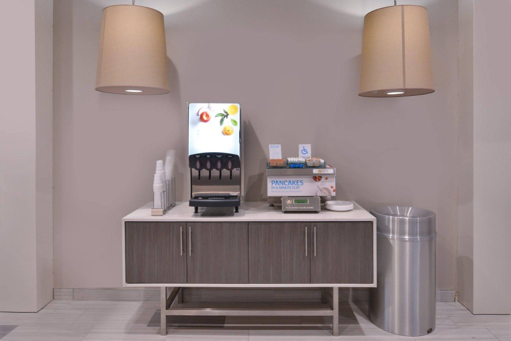 Фото Holiday Inn Express & Suites Houston E - Pasadena