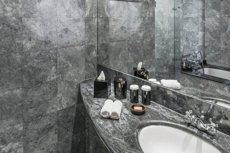 Фото Como The Halkin