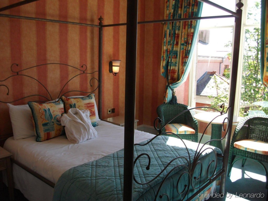 Фото The Chester Hotel