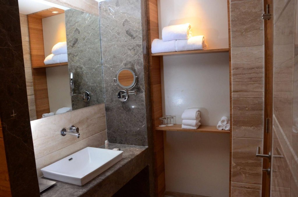 Фото Radisson Blu Jammu