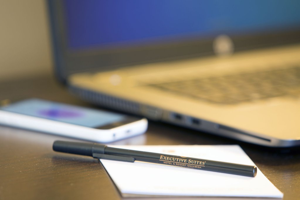 Фото Executive Suites Hotel & Resort, Squamish