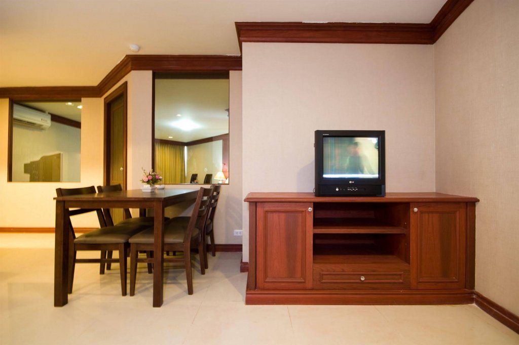 Фото Convenient Park Bangkok