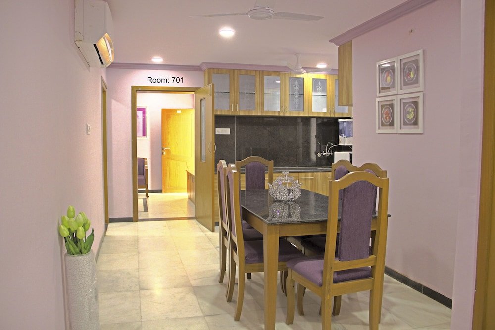 Фото Click White House Residency Vadodara