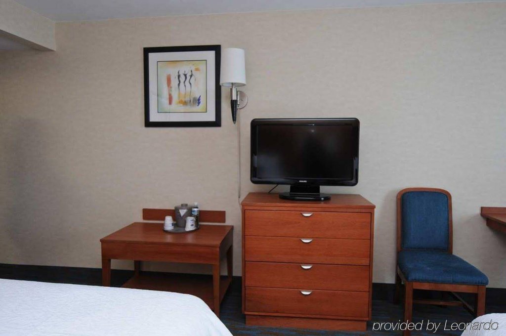 Фото Hampton Inn by Hilton-Queretaro Tecnologico