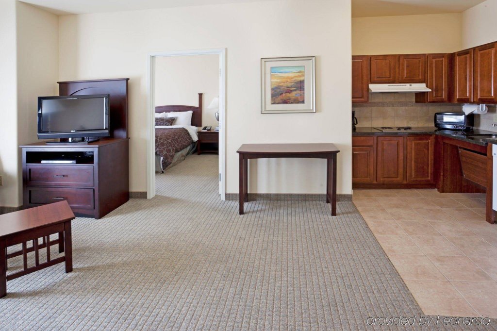 Фото Staybridge Suites Austin Nw, an Ihg Hotel
