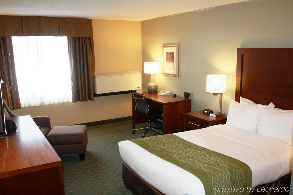 Фото Comfort Inn Plymouth - Minneapolis