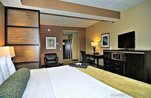 Гостиница Comfort Suites New Bern near Cherry Point