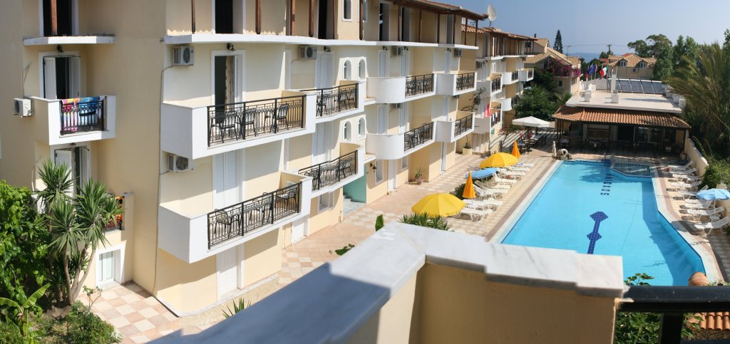 Фото Отель Iniochos