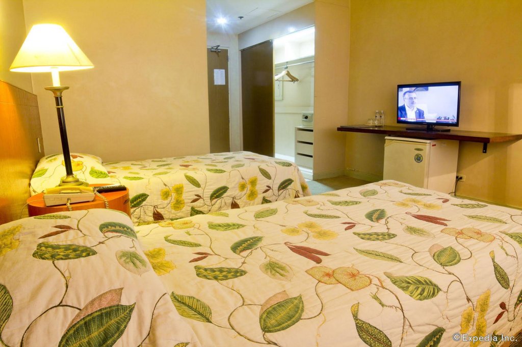 Фото The Pearl Manila Hotel