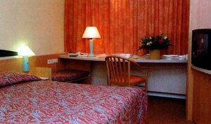 Hotel ibis Schiphol Amsterdam Airport (North Holland, Haarlemmermeer, Badhoevedorp), hotel