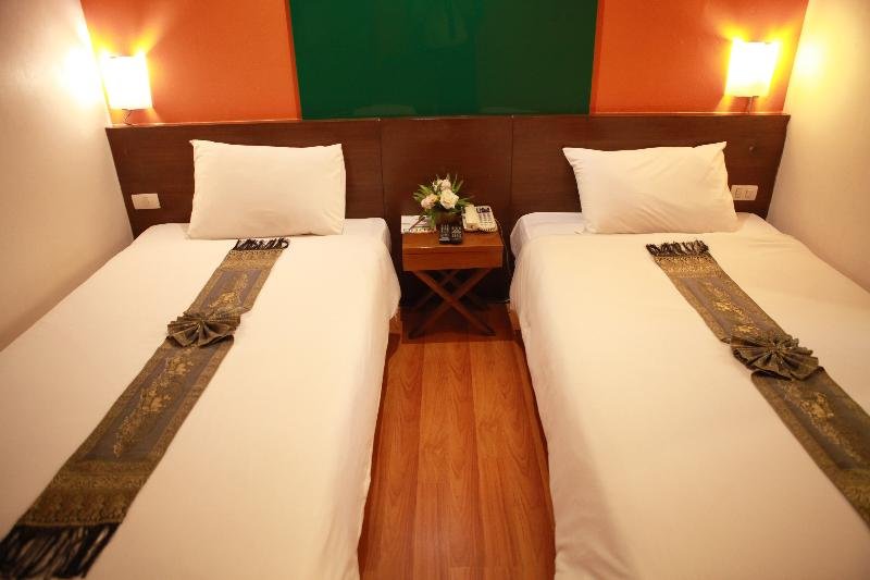 Фото The Seasons Bangkok Huamark