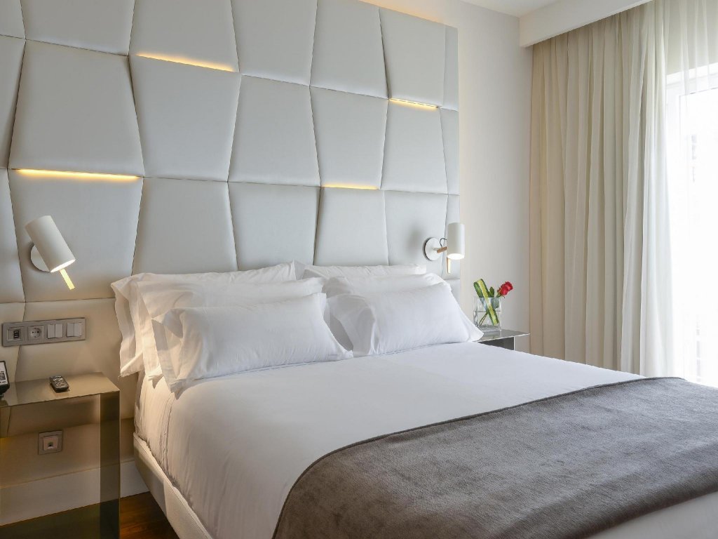 Фото Nh Collection Madrid Colón